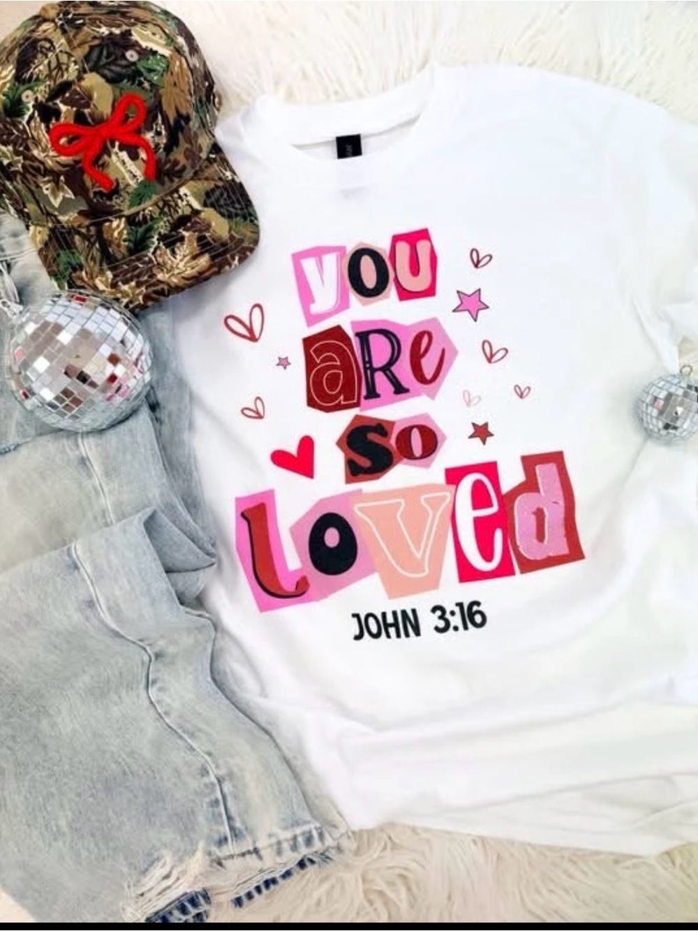 New Gildan White Short-Sleeve "You Are So Loved" Graphic Tee medium